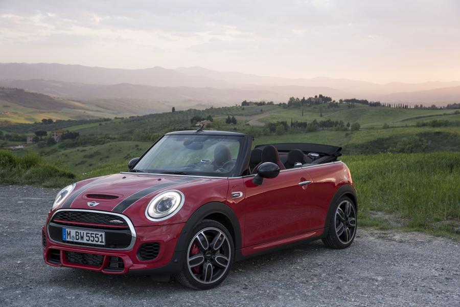  Mini Cooper S JCW Cabrio 2016 года  (фото 32 из 104)